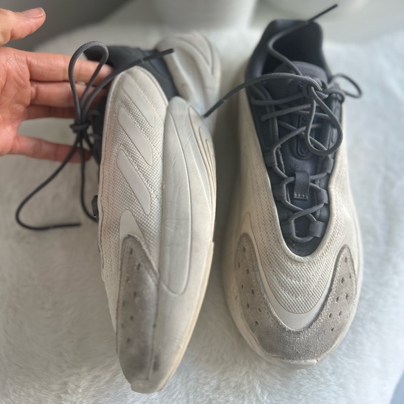 Kids Adidas Originals Ozelia Sneaker - Picture 7 of 16